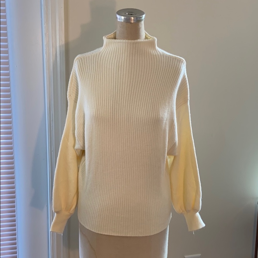 Incredibly soft crop sweater